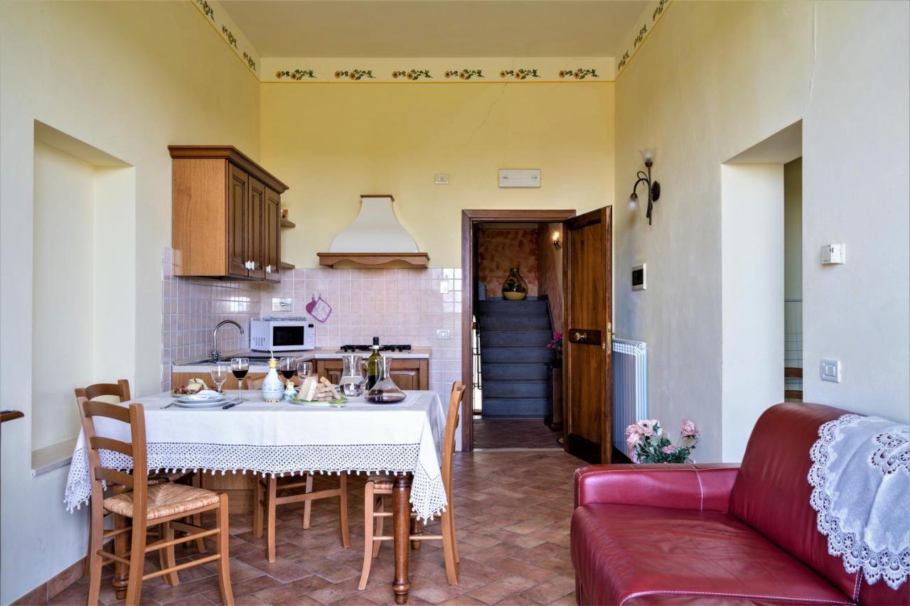 Penzion Borgo Il Villino Casole dʼElsa Exteriér fotografie